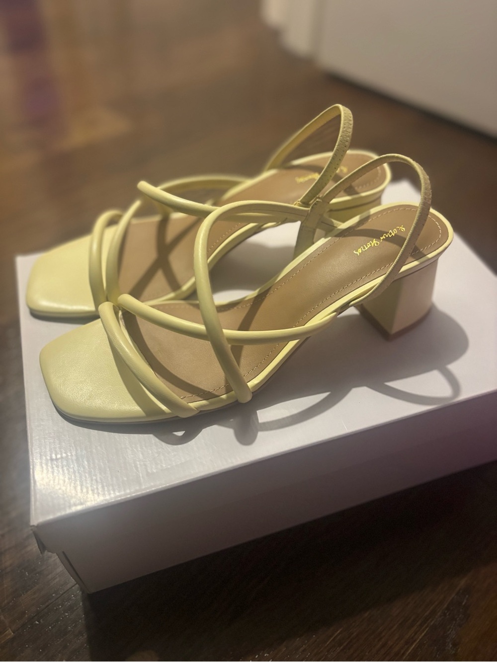 & Other Stories Chunky Strap Heeled Leather Sandals - Picture 5 of 8